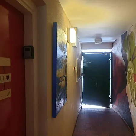 The Art House 1 Galway, Woodquay Apartment