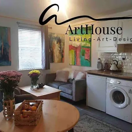 Apartment The Art House 1 Galway, Woodquay *